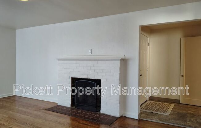 2103 N LAFAYETTE AVE