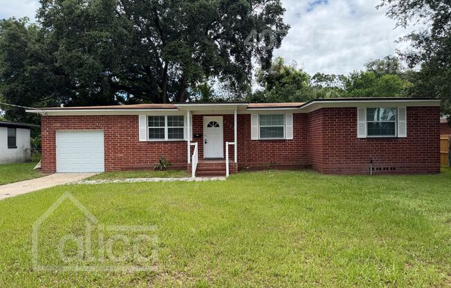 Coming Soon – Charming & Convenient 3-Bedroom Home in Jacksonville!