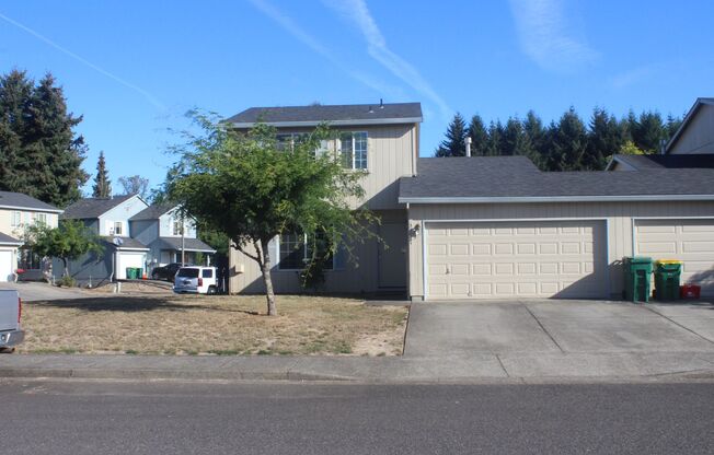 3 br, 2.5 ba home in quiet Scappoose neighborhood