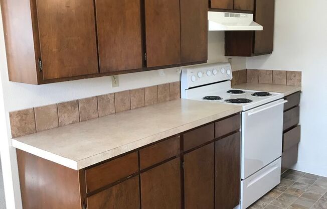 1 bed, 1 bath, 620 sqft, $950, Unit 749-21