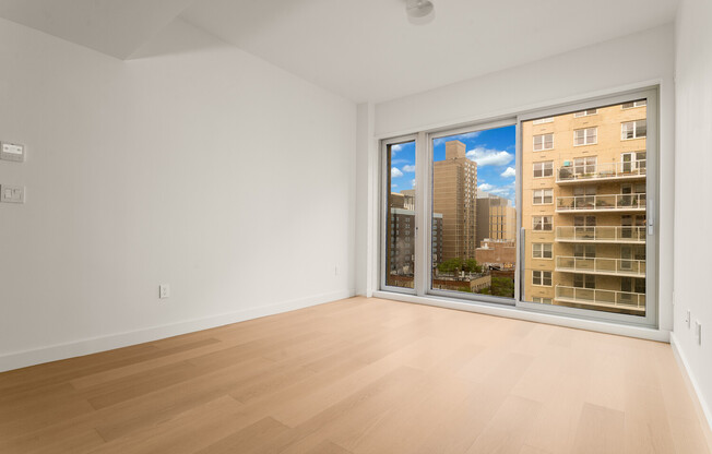 250 E 25 ST