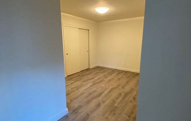 1 bed, 1 bath, $2,850, Unit 205