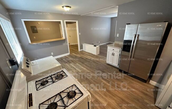 8601 E 110 ST