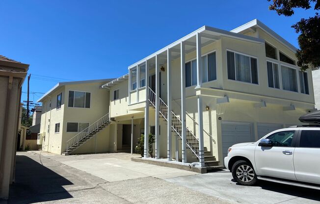 One bedroom one bathroom available now Burlingame