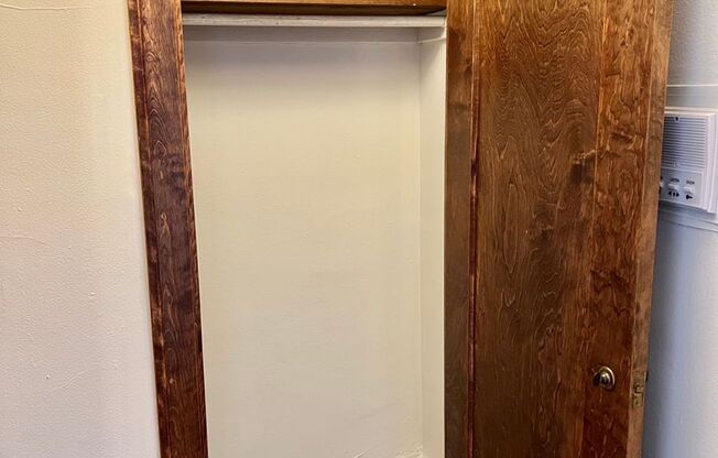Studio, 1 bath, 500 sqft, $1,575, Unit 553-215