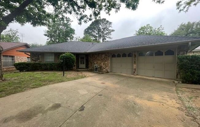 1706 Princeton Dr
