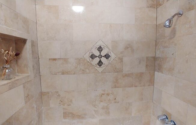 2 beds, 2 baths, 910 sqft, $2,850, Unit 512