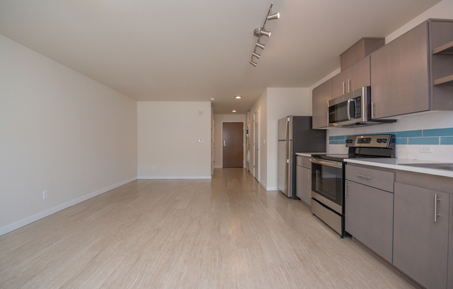 Studio, 1 bath, 456 sqft, $1,375, Unit 1204