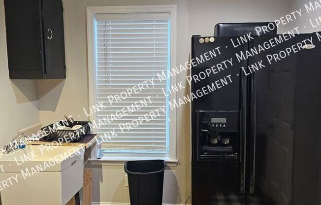 1 bed, 1 bath, 896 sqft, $1,600, Unit 100 Nativity Place Unit A