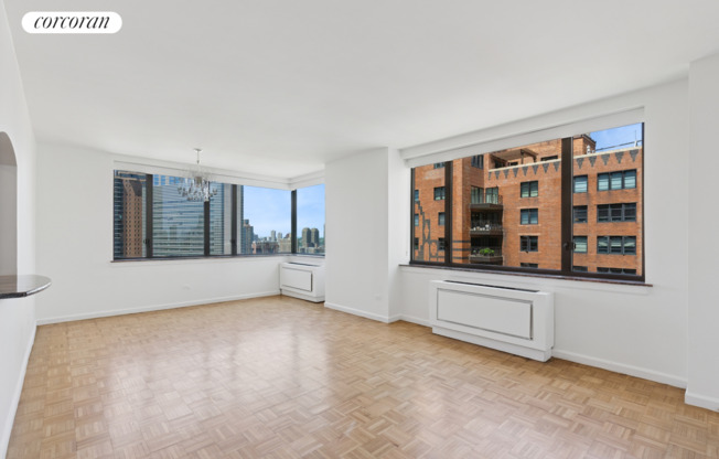 30 W 61 ST