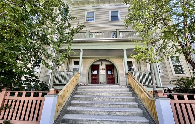 52 BEACON ST