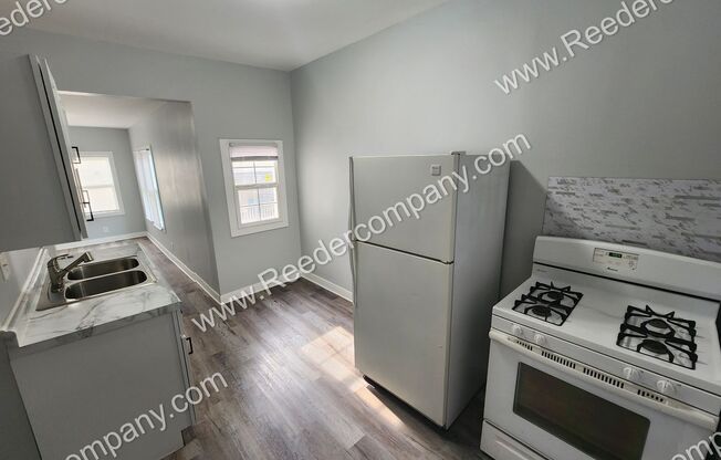 3 beds, 1 bath, $1,175, Unit Unit 3 (1S)