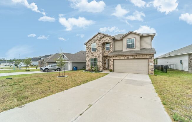 STUNNING, WATERVIEW home in The Lakes at Crockett Martin!