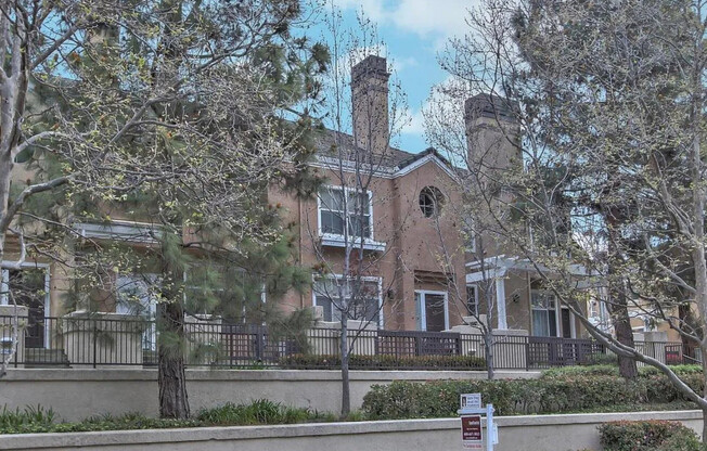 405 CAMILLE CIR
