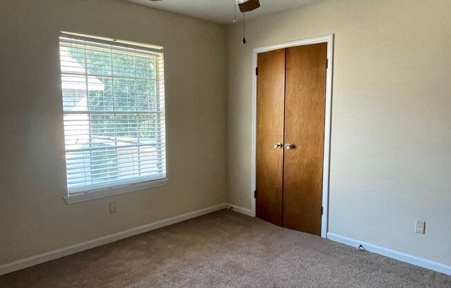 1 bed, 1 bath, 650 sqft, $795