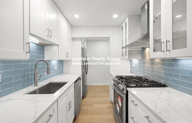 7 OAK CRK DR