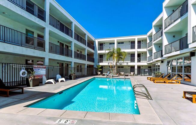 Studio, 1 bath, 473 sqft, $1,995, Unit 211