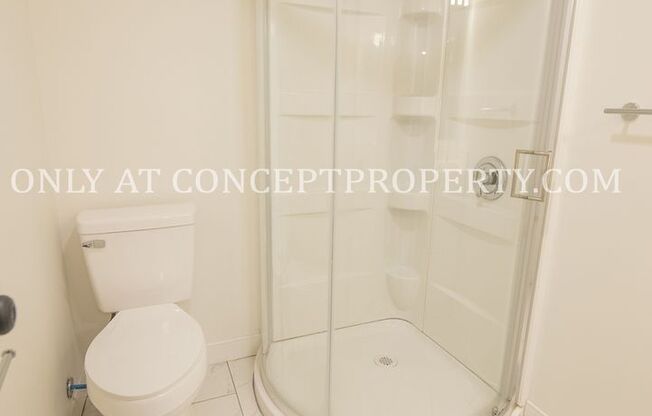 1 bed, 1 bath, 450 sqft, $1,099, Unit 12B