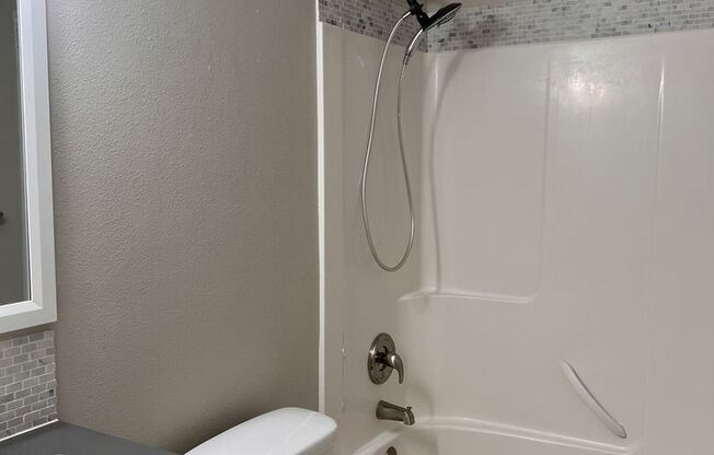 Private location in Crossroad Neighborhood!