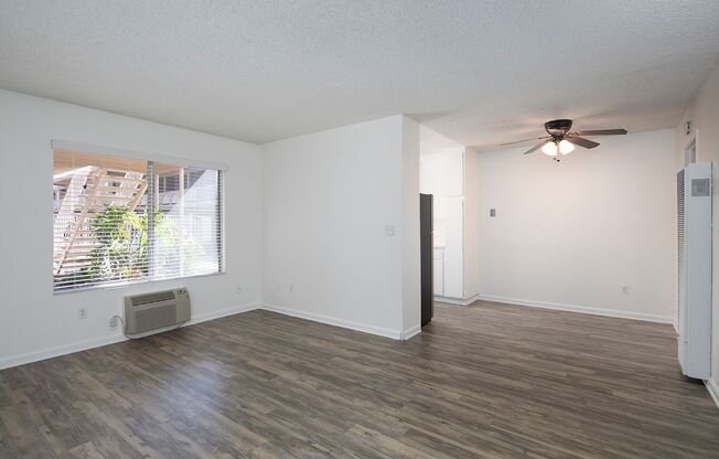 Trade Winds Apartments