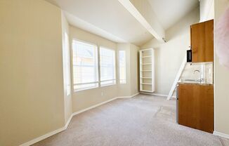Studio, 1 bath, 264 sqft, $1,425, Unit 7E
