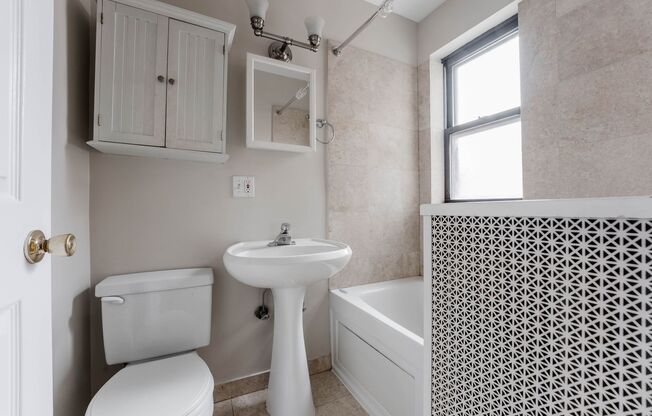 1 bed, 1 bath, 450 sqft, $1,595, Unit 4715-23S
