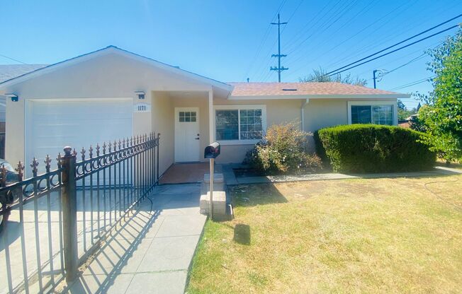 1171 Carlton Avenue