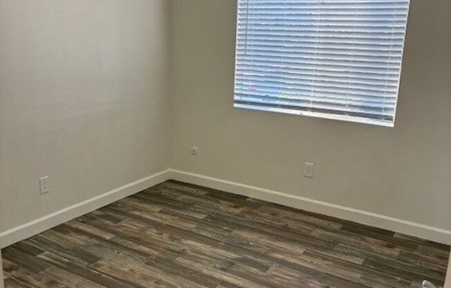2 beds, 1.5 baths, 950 sqft, $2,045, Unit 52