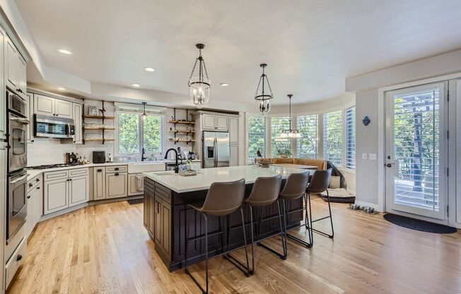 5 BDR Modern Gem in Niwot