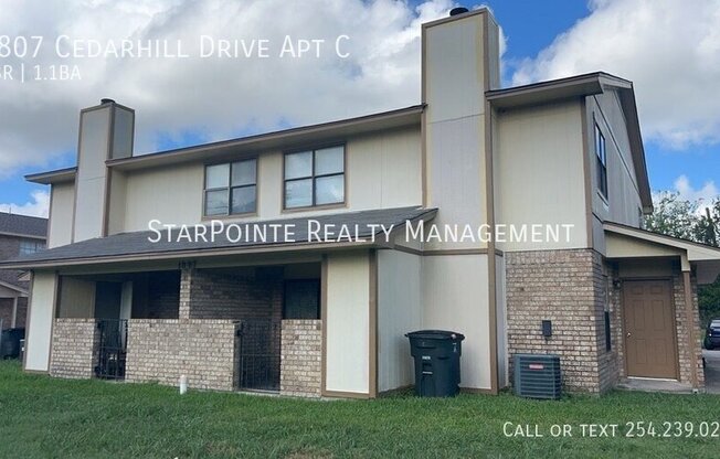 1807 CEDARHILL DR