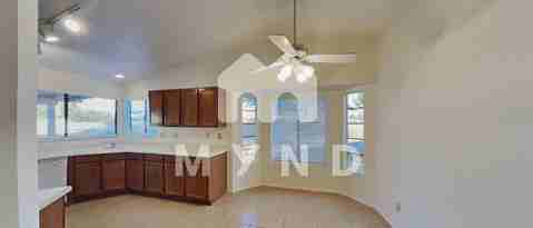 8690 N MOISON DR