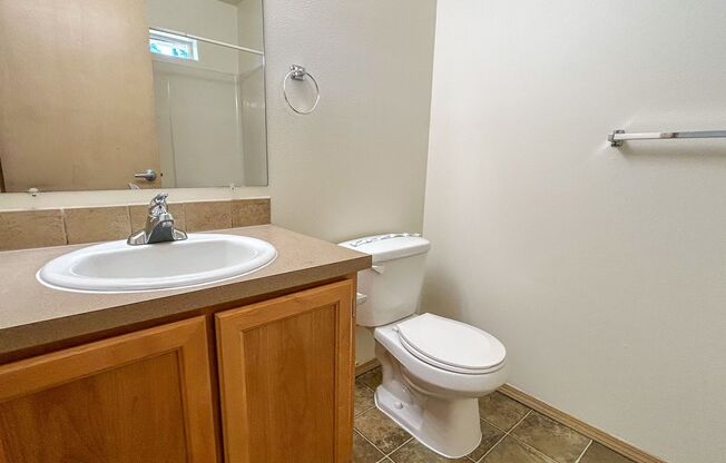2 beds, 2.5 baths, 1,150 sqft, $1,595, Unit 3752-104