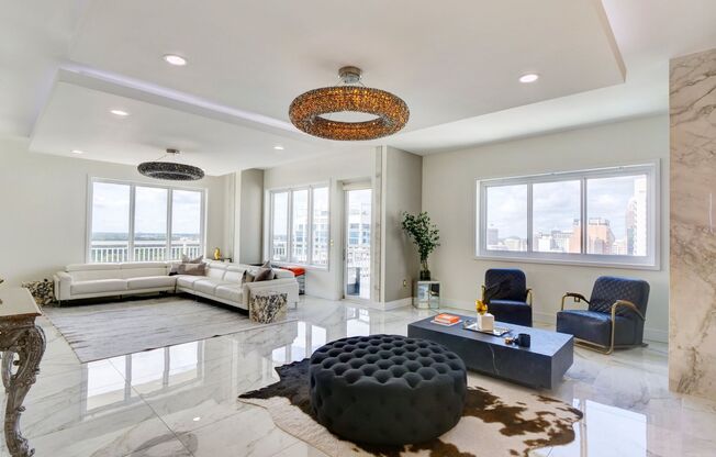 Exceptional 3BD/3BA Unit at The Sanctuary