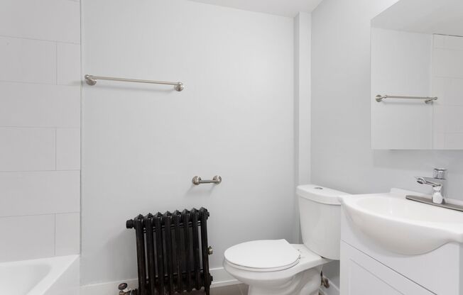 Studio, 1 bath, 250 sqft, $1,450, Unit 2D