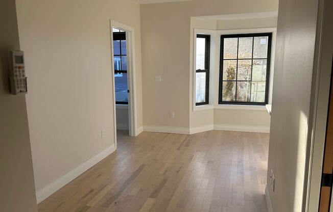 1 bed, 1 bath, 400 sqft, $1,950, Unit 2nd Floor