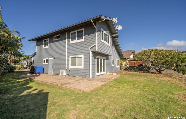 UPGRADED 3BR/2.5BA in Makakilo! NEW Flooring, Fresh Interior Paint & NEW Stainless Steel Kitchen Appliances | Split A/C + Garage & EXTRA Driveway Parking
