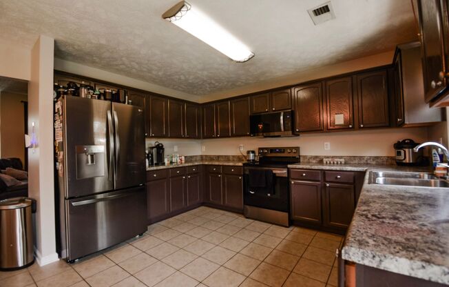 3 beds, 2 baths, $1,800