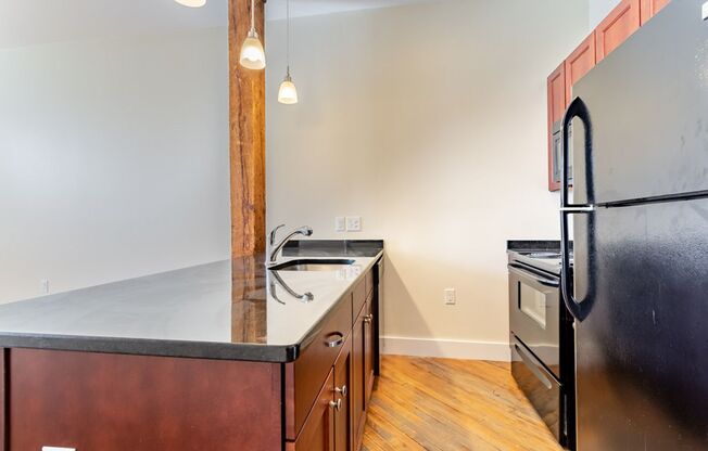 2 beds, 2 baths, 731 sqft, $1,045, Unit BD204