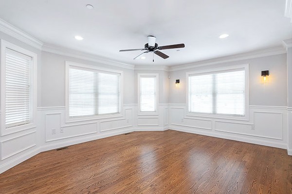 20 B HAWTHORNE