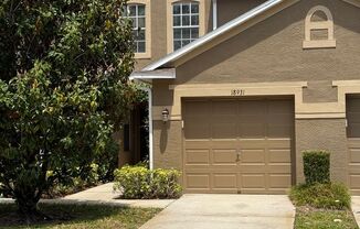 Spacious 2 Bedroom, 1.5 Bath Townhouse For Lease