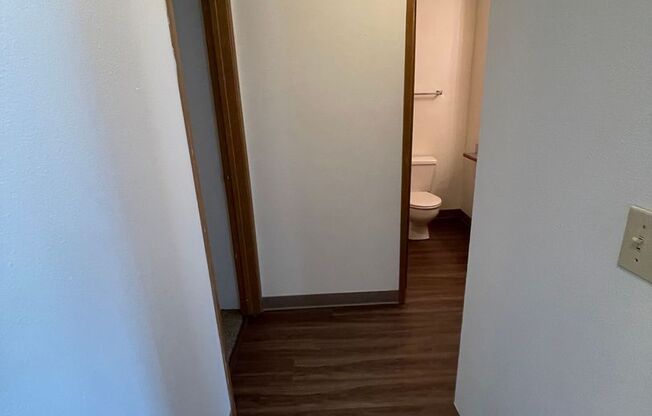 2 beds, 1.5 baths, 900 sqft, $1,650, Unit C106