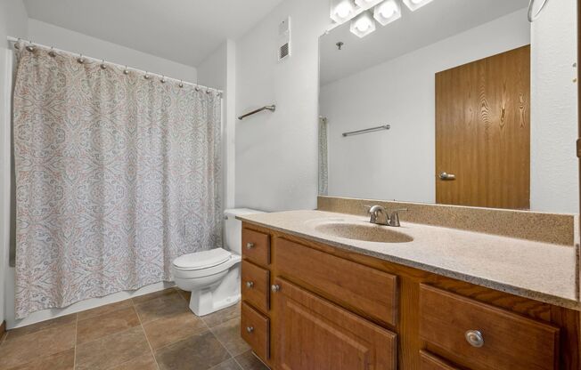 2 beds, 2 baths, 1,115 sqft, $1,555, Unit 678-03