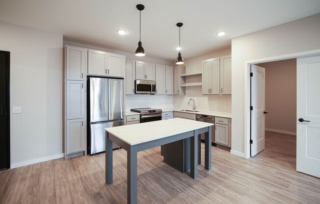 2 beds, 2 baths, 1,313 sqft, $2,900, Unit 509