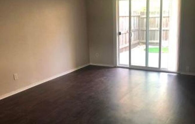 2 beds, 1 bath, 980 sqft, $1,700, Unit 314 #2