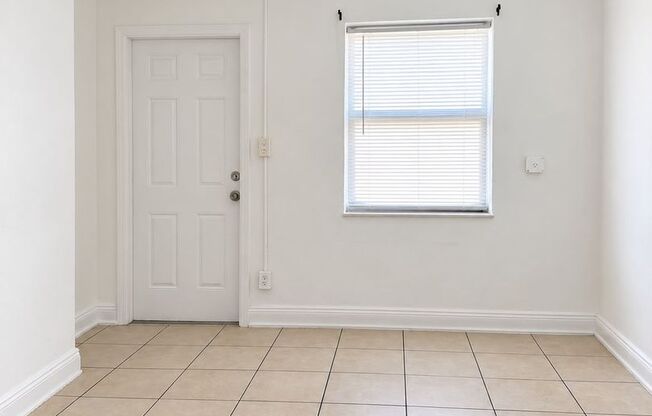 LC 21:840 NW 10th St