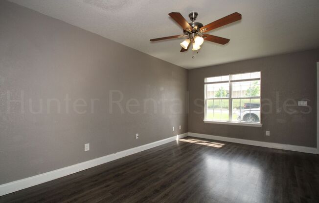 3 beds, 1.5 baths, $875, Unit Unit D