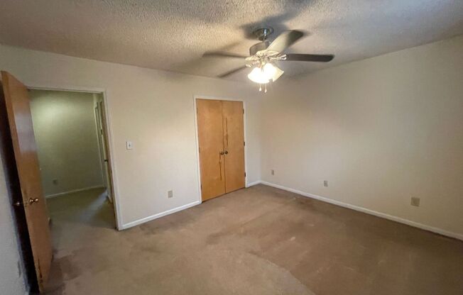 2 beds, 1.5 baths, $1,025, Unit #11