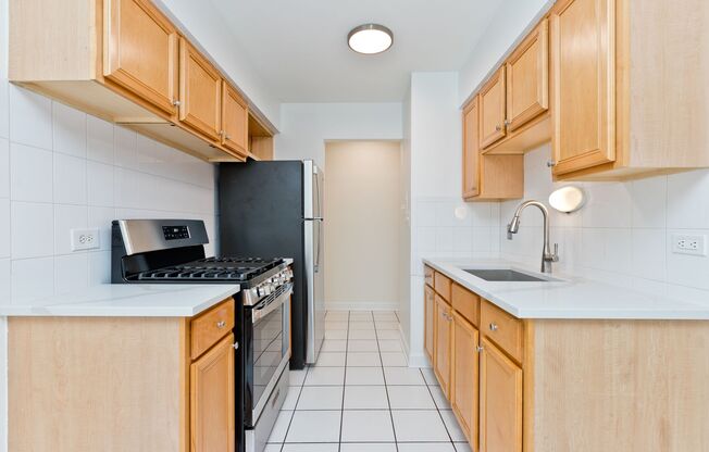 1 bed, 1 bath, $1,405, Unit 408