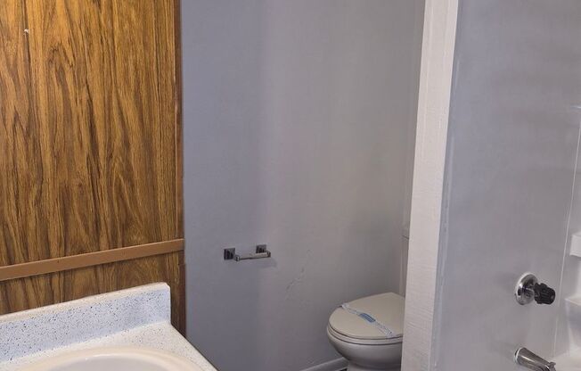 1 bed, 1 bath, 625 sqft, $799, Unit 108
