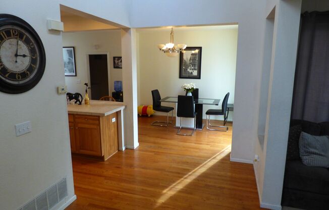 $O DEPOSIT OPTION! 3 BED/2.5 BATH WITH A SMALL LOFT, 5 PIECE PRIMARY BATH IN REUNION!